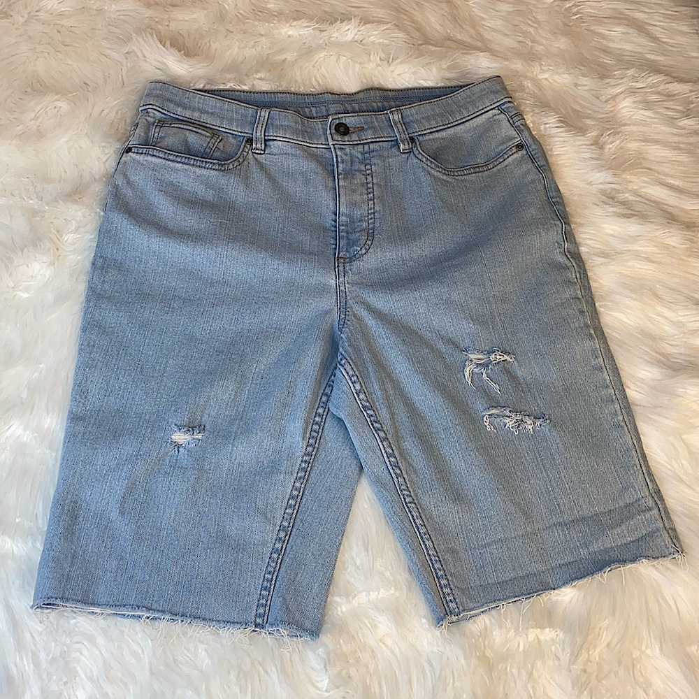 D & Co denim and company light wash size 27 T bermuda shorts
